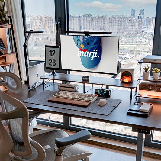 7 Benefits of Using a Monitor Arm in Your Workstation